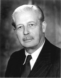 Harold Macmillan's 1967 Downing Street portrait by Vivienne